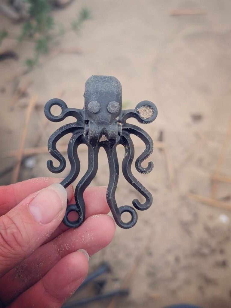 A rare Lego octopus lost in a 1997 cargo spill off Cornwall has been found in Wales by beachcomber Jenny Smith, marking the first reported sighting in the country.