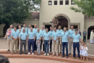 Over 200 dads wore the same blue polo to church after their wives pulled off a hilarious Father's Day prank, delighting millions online with their wholesome reactions.