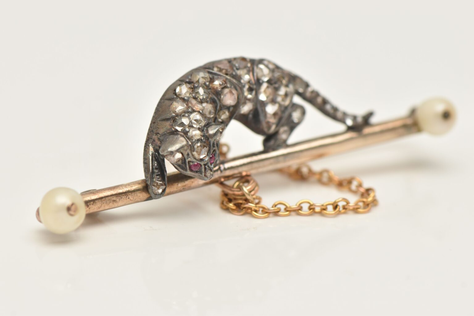 A woman’s forgotten jewellery collection hidden in a cupboard for 18 years stuns at auction, selling for £8,255 after being valued at just £1,000 by a second opinion.