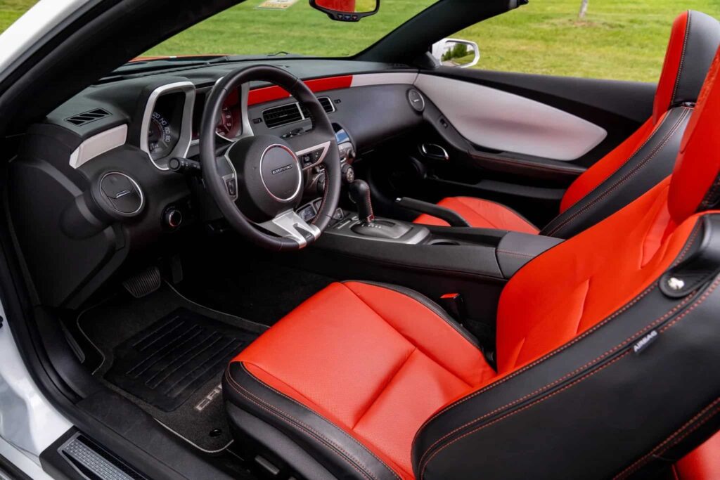 Jon Bon Jovi’s rare 2011 Indy 500 Camaro convertible with just 3,500 miles, V8 power, and signed window sticker has sold for over £30,000 at a US auction.
