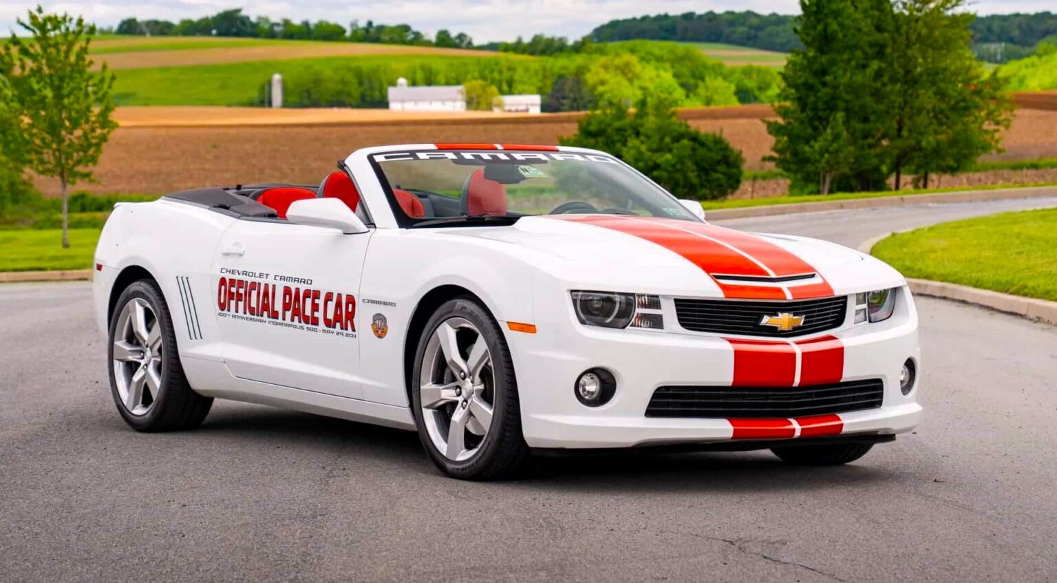 Jon Bon Jovi’s rare 2011 Indy 500 Camaro convertible with just 3,500 miles, V8 power, and signed window sticker has sold for over £30,000 at a US auction.