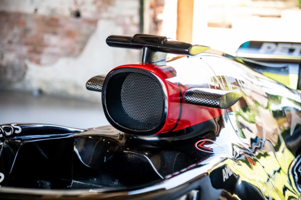 A life-sized replica of Lewis Hamilton’s 2024 F1 car is on sale for £20,000 in Dorset featuring carbon-fibre details, racing slicks and a full cockpit display.