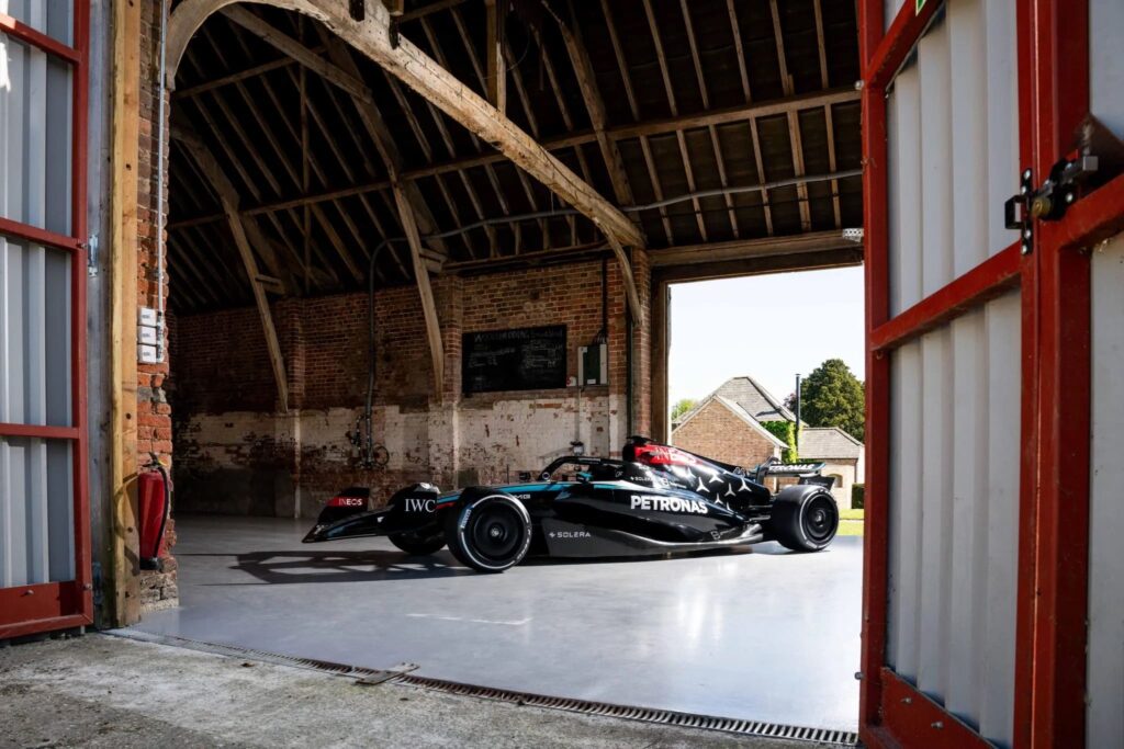 A life-sized replica of Lewis Hamilton’s 2024 F1 car is on sale for £20,000 in Dorset featuring carbon-fibre details, racing slicks and a full cockpit display.