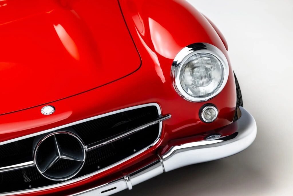 Owned by former Northern Ireland PM Lord Terence O’Neill, this rare 1955 Mercedes-Benz 300SL Gullwing with just 3,000 miles is up for auction in stunning condition.