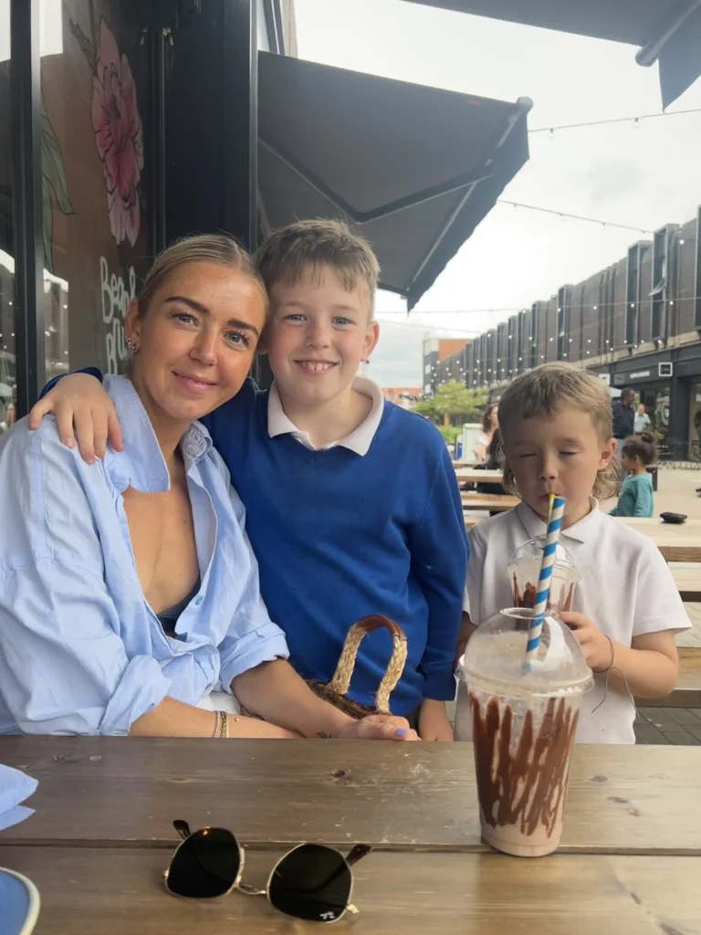 Mum Emma Stretton gives tooth fairy IOUs and digital payments instead of cash, saying it teaches kids about money and keeps up with a contactless world - magic intact.