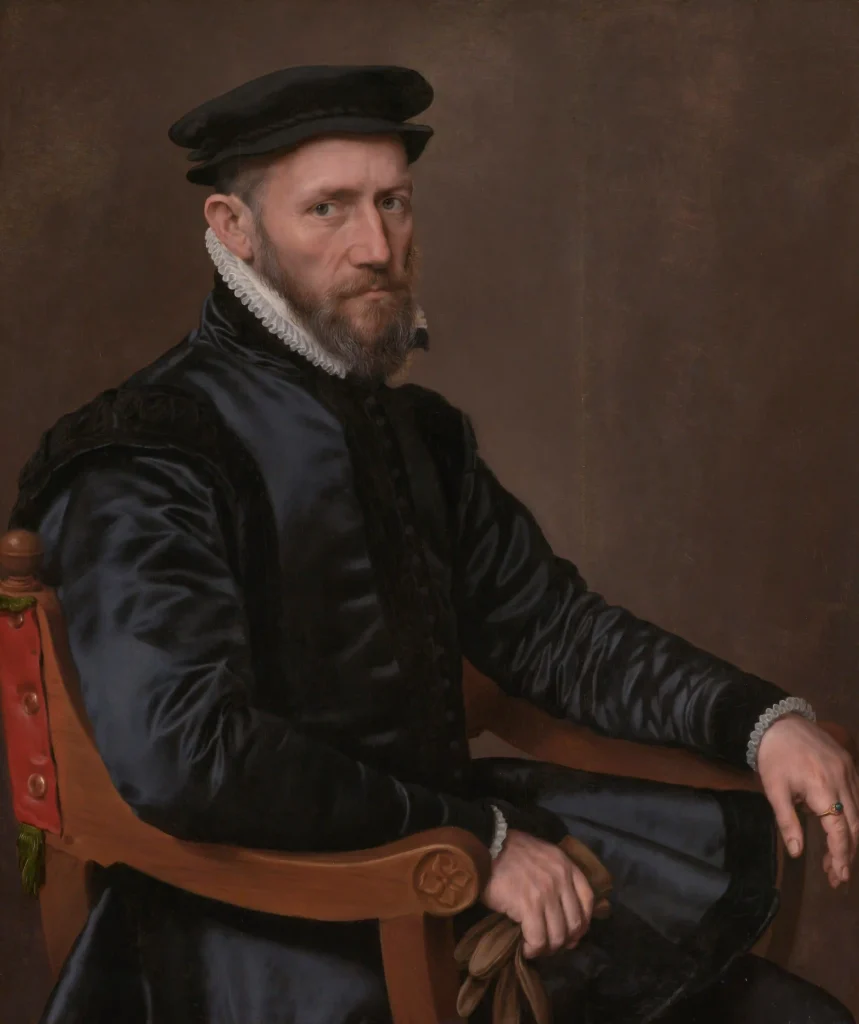 A rare Tudor ring gifted by financier Sir Thomas Gresham sold for £42,000, nearly five times its estimate, featuring a hidden grasshopper crest tied to royal loyalty.