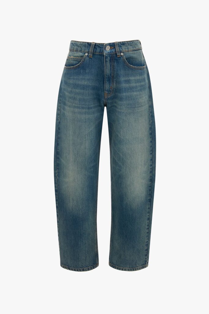 Victoria Beckham’s £540 outfit is being mocked for resembling Homer Simpson’s iconic look, with shoppers joking the white tee and blue jeans mirror the cartoon dad’s style.