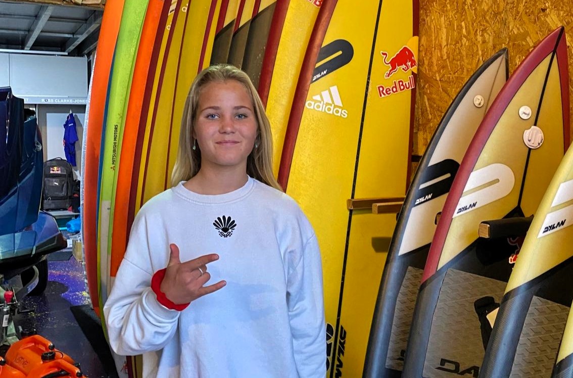 Robyn Larg, 18, becomes youngest British woman to surf Nazaré's 25ft waves in Portugal - joins brother Ben in conquering legendary Atlantic swells.