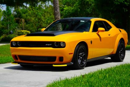 Kevin Hart’s custom 2023 Dodge Challenger SRT Demon 170 with just 24 miles and 1,025hp is up for auction, with bids soaring to £300k for the Cream Sickle one-off.