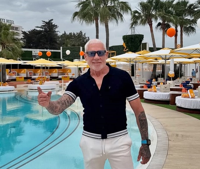 Wayne Lineker’s new Bonito Ibiza hotel opened to mixed reviews, with one guest calling it a “nightmare” over delays and poor room conditions, while others praised the staff.