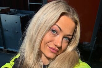 Make-up loving offshore electrician Benedikte Vatne stuns with her unique career. Working just 17 weeks a year, she embraces glam and grit while thriving at sea.