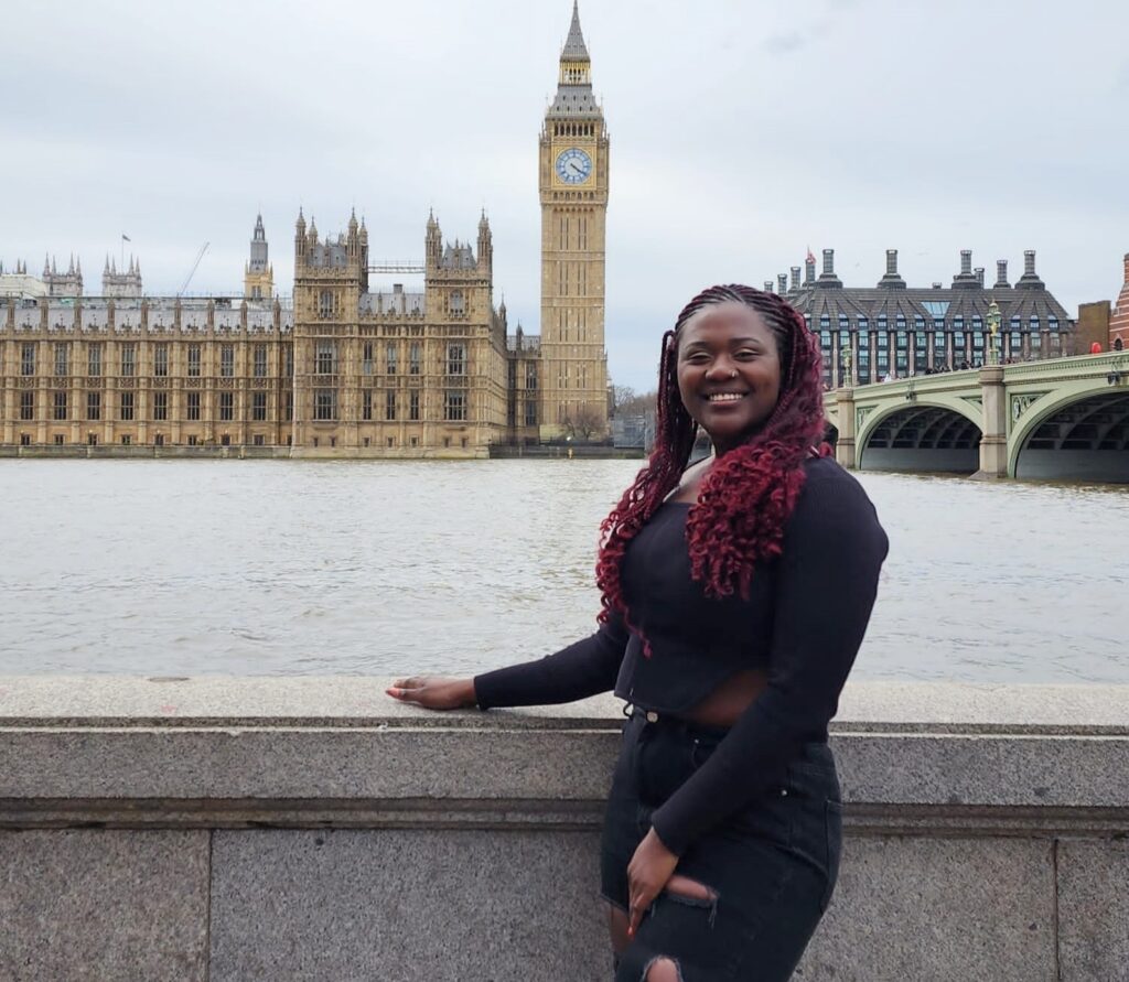 American expat declares US summer heat the winner after landing in NYC from the UK, but admits Britain’s lack of AC makes even 25°C feel unbearable in viral TikTok rant.