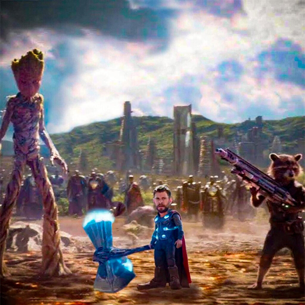 Oscar Hinojosa turns film icons into pocket-sized stars using Photoshop, delighting fans with mini celebrity edits inspired by his tiny dog and a whimsical brownie-fueled idea.