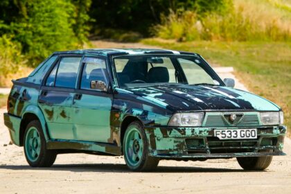 Jeremy Clarkson’s £450 Alfa Romeo from Top Gear is up for auction at £15,000, complete with Skoda Green paint, TV battle scars, and no MOT since 2017.
