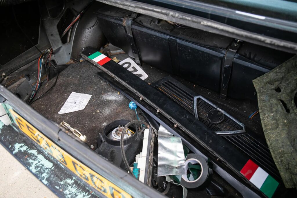 Jeremy Clarkson’s £450 Alfa Romeo from Top Gear is up for auction at £15,000, complete with Skoda Green paint, TV battle scars, and no MOT since 2017.