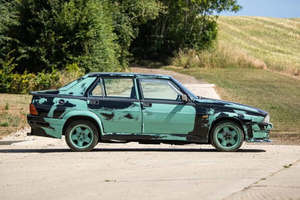 Jeremy Clarkson’s £450 Alfa Romeo from Top Gear is up for auction at £15,000, complete with Skoda Green paint, TV battle scars, and no MOT since 2017.