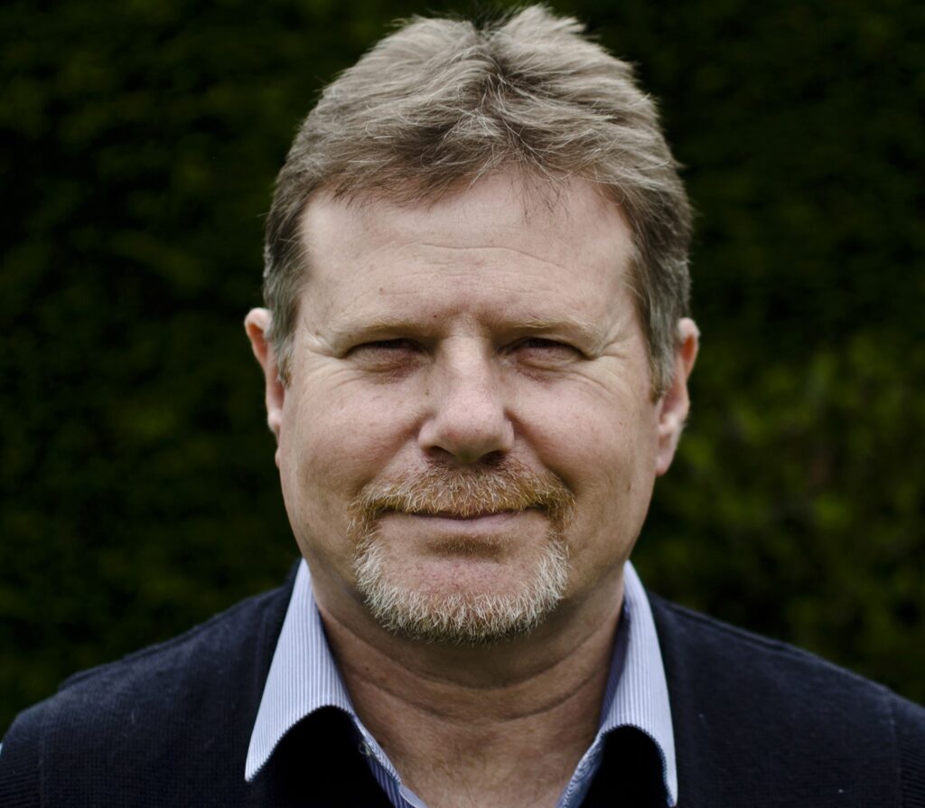 Ex-cop turned UFO expert urges Trump to disclose alien truth to unite world amid conflict, warning delay could spark panic as pressure mounts with new whistleblowers.