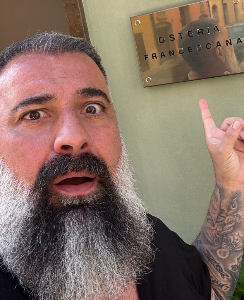 Food blogger Fernando Massana scored a full Italian feast in Palermo for just €5 and warned tourists to avoid traps by steering clear of photo menus and pushy vendors.
