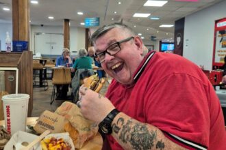 A dad who spent £5k a year on takeaways lost 8st after a dentist chair collapsed under him - now he's reversed sleep apnea and enjoys life with his grandkids.