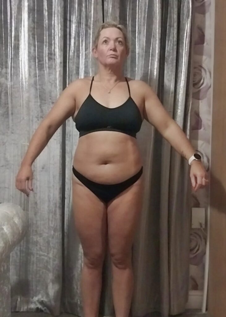 Bodybuilding mum Lyndsey Kelly reveals fitness journey that shed nearly four stone and turned back the clock, with fans saying she looks a decade younger and full of life.