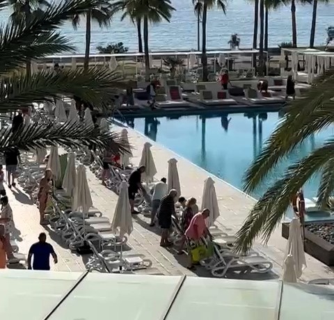 Holidaymakers were seen racing for sun beds at a Mallorca hotel in a scene dubbed “like The Hunger Games” despite plenty of loungers and staff urging guests not to run.