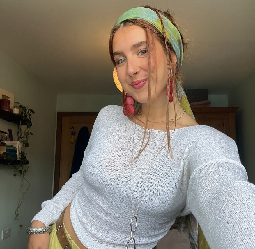 Woman stunned after Too Good To Go haul from Asda includes 7 lettuces and 13 salad bags, leaving her kitchen overrun and prompting doubts about using the app again.