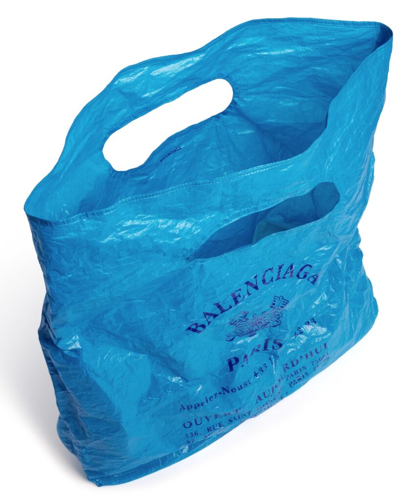 Balenciaga’s £775 Marché Packable Tote mimics a worn supermarket bag with crinkles, Paris store details and Italian craftsmanship, sparking debate over luxury pricing.