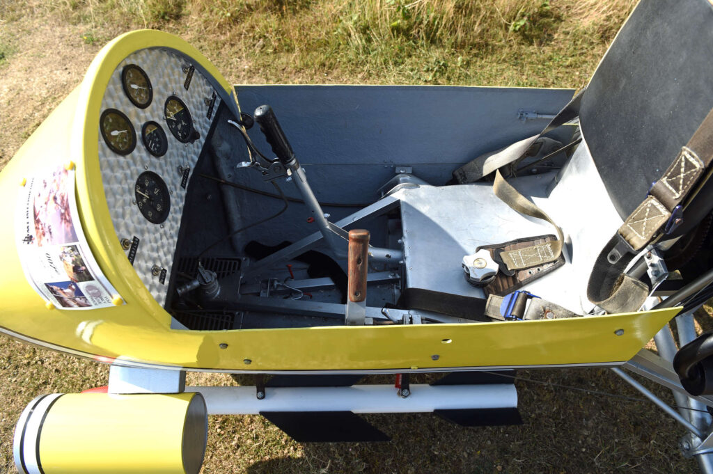 James Bond fans can bid on a £12,000 replica of Little Nellie, the 007 gyrocopter from You Only Live Twice, going under the hammer after 40 years off the skies.
