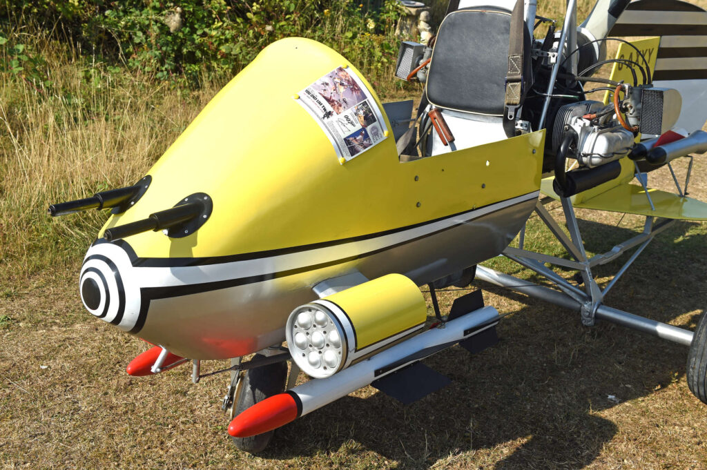 James Bond fans can bid on a £12,000 replica of Little Nellie, the 007 gyrocopter from You Only Live Twice, going under the hammer after 40 years off the skies.