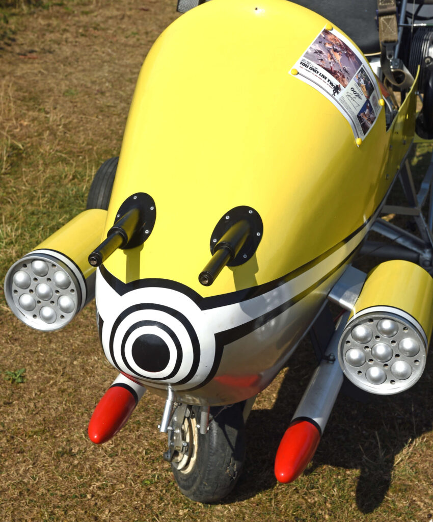 James Bond fans can bid on a £12,000 replica of Little Nellie, the 007 gyrocopter from You Only Live Twice, going under the hammer after 40 years off the skies.