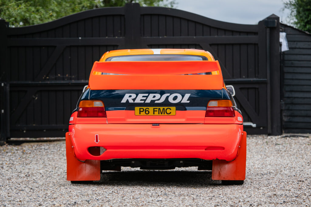 A 1997 Ford Escort WRC driven by Carlos Sainz Sr. to multiple rally wins is set for auction, expected to fetch over £350,000, making it a rare collector’s piece.