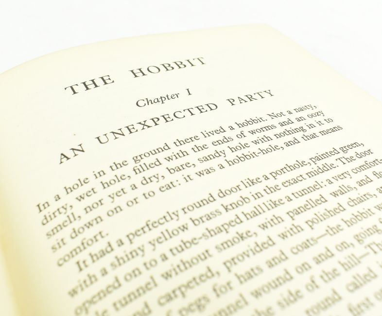 A rare 1937 first edition of The Hobbit without a dust cover sold for £43,000 in the UK, setting a record after being found during a home clearance in Bristol.