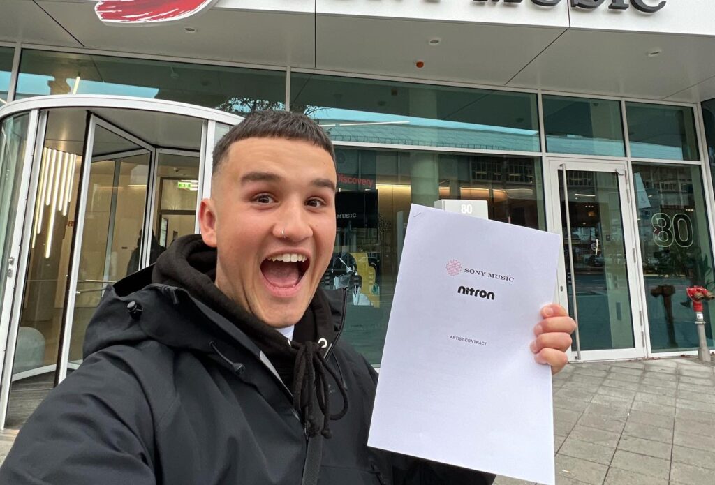 Festival scavenger strikes gold at Reading after rummaging rubbish - Ethan Overton finds raw fish, clothes, gadgets and £70 cash in bumbag among abandoned items.