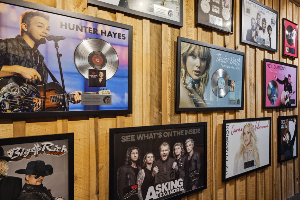 Legendary Nashville recording studio Dark Horse hits market for \$24m - estate where Taylor Swift, Dolly Parton and Shawn Mendes recorded comes with luxury manor house.