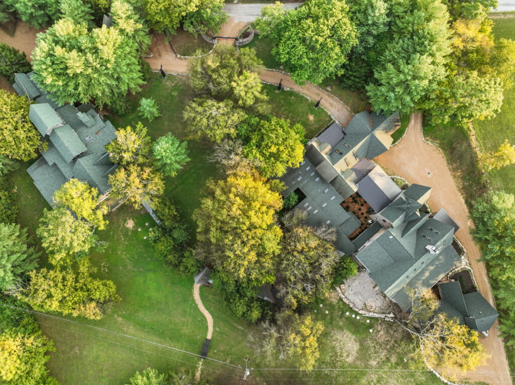 Legendary Nashville recording studio Dark Horse hits market for \$24m - estate where Taylor Swift, Dolly Parton and Shawn Mendes recorded comes with luxury manor house.