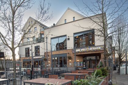 A Wetherspoons pub in Bishop’s Stortford is thriving under an all-female management team of six women who credit their success to teamwork, experience and maternal instincts.