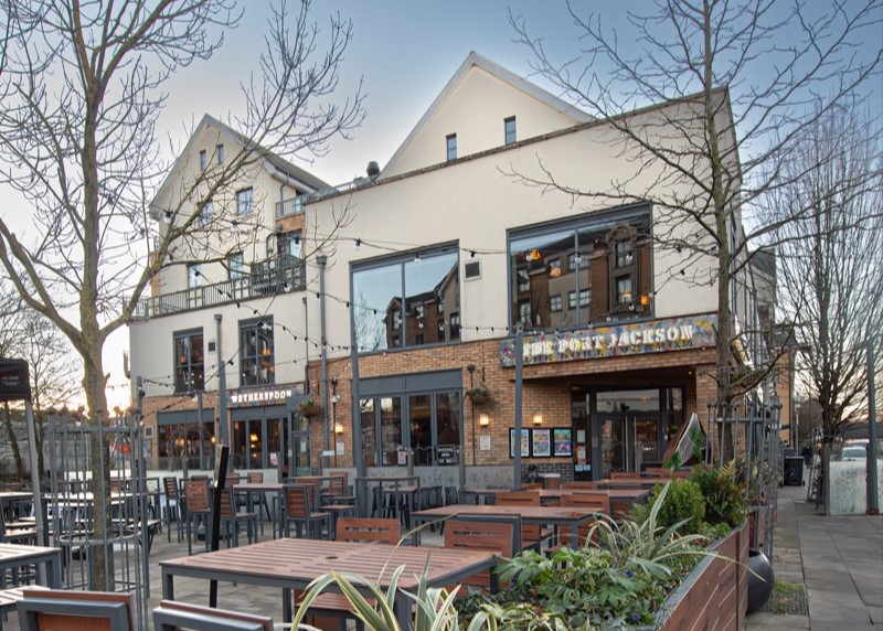 A Wetherspoons pub in Bishop’s Stortford is thriving under an all-female management team of six women who credit their success to teamwork, experience and maternal instincts.