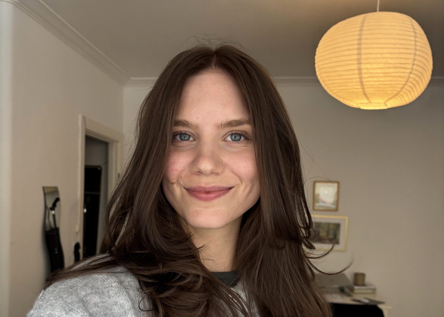 A woman swapped homes with a stranger on Instagram to save £600 on accommodation in Paris. She stayed in a local flat, enjoyed a homey experience, and felt like a local during her trip.