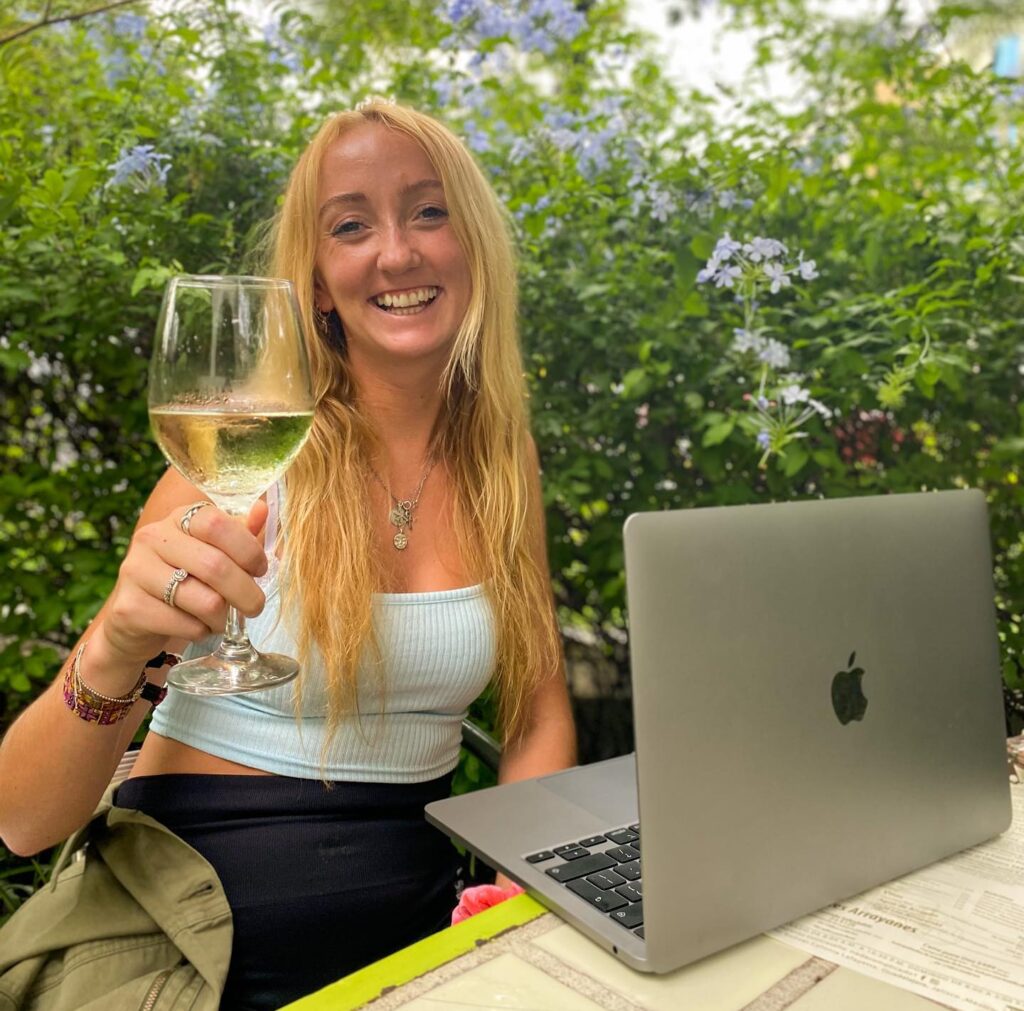 Daisy Dyke, 33, has spent 15 years solo travelling to 69 countries, rejecting a traditional life path. She built a 196k following by sharing her adventures and fearless lifestyle.