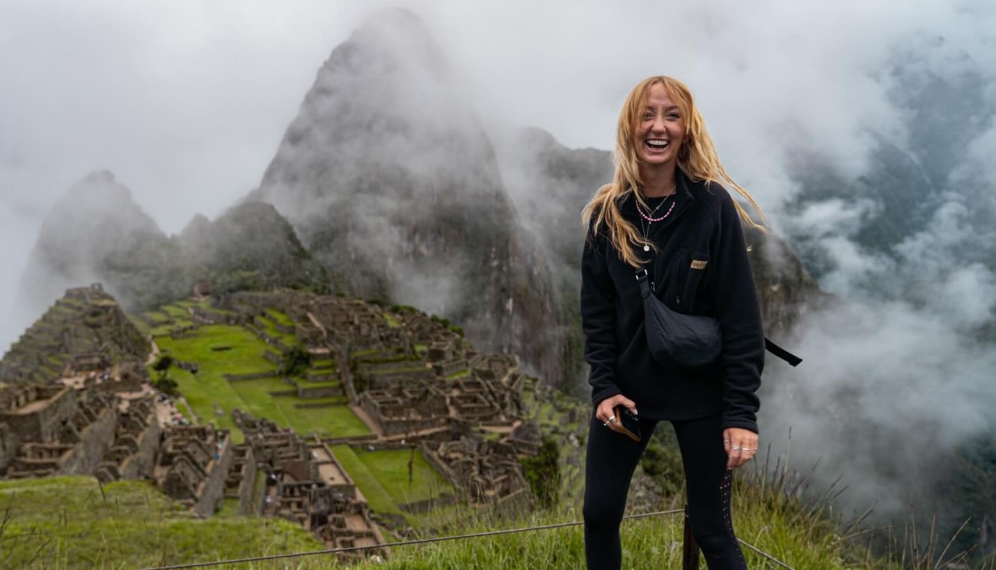 Daisy Dyke, 33, has spent 15 years solo travelling to 69 countries, rejecting a traditional life path. She built a 196k following by sharing her adventures and fearless lifestyle.