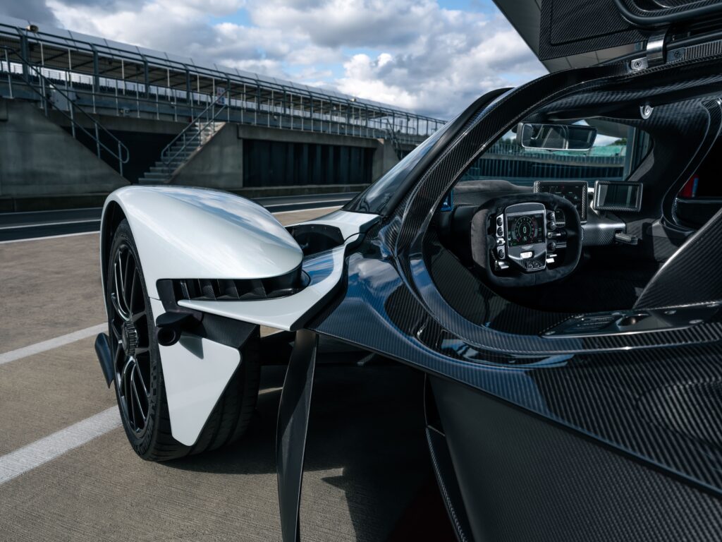 Daniel Ricciardo’s Aston Martin Valkyrie hypercar, one of only 275 made, is set to fetch £2.4m at auction, boasting 1,000bhp, 220mph speed and F1 inspired design.
