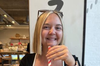 A wedding guest sparked outrage after ordering a pizza during an eight-hour food wait, splitting opinion online as some branded it disrespectful while others said it was justified.