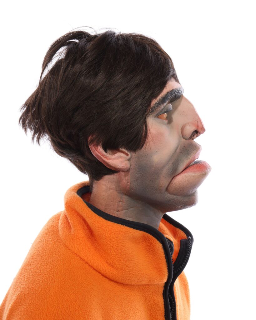 A Spitting Image puppet of Oasis frontman Liam Gallagher is expected to sell for up to £6,000 at auction, as Oasis continue their reunion tour with sell-out shows.