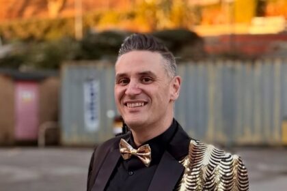 Teacher Glen Allison lost over nine stone through a council funded weight loss scheme but now fears others will miss out as One You Lincolnshire faces being axed.