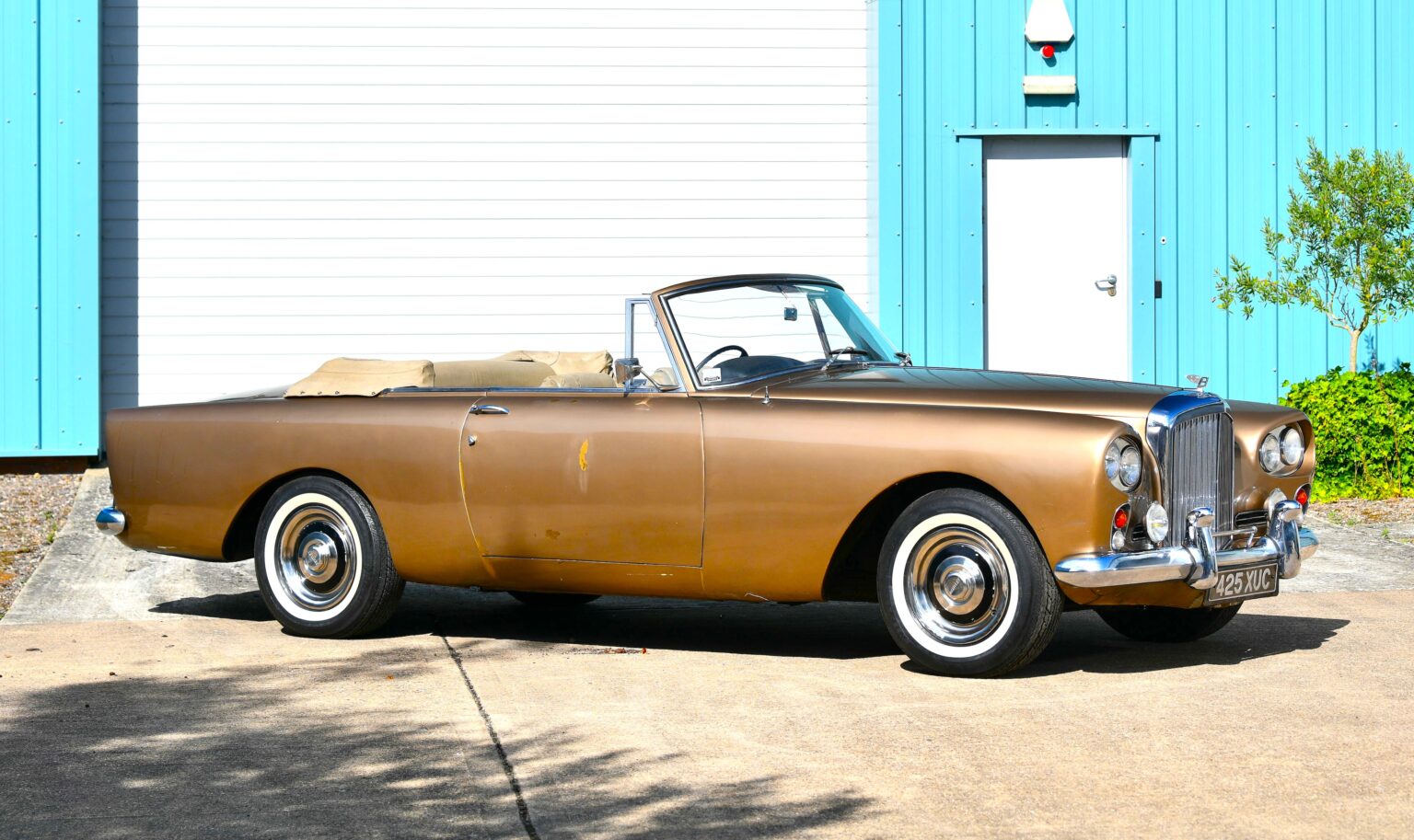 Peter Sellers' 1960 Bentley S2 Continental Drophead Coupé with rare quad headlamps and film memorabilia is set for auction by Bonhams with a £120000 guide price.