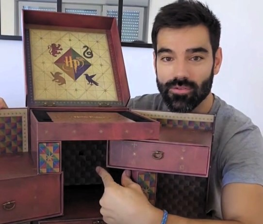 Harry Potter fan discovers hidden compartment in collector’s box 13 years after buying it, unveiling Marauder’s Map and artefacts as his viral video amazes followers.