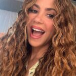Shakira’s Mexico concert was delayed nearly three hours after torrential rain flooded her dressing room, but the star braved the storm to perform for her loyal fans.