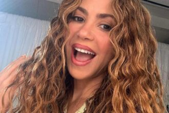 Shakira’s Mexico concert was delayed nearly three hours after torrential rain flooded her dressing room, but the star braved the storm to perform for her loyal fans.