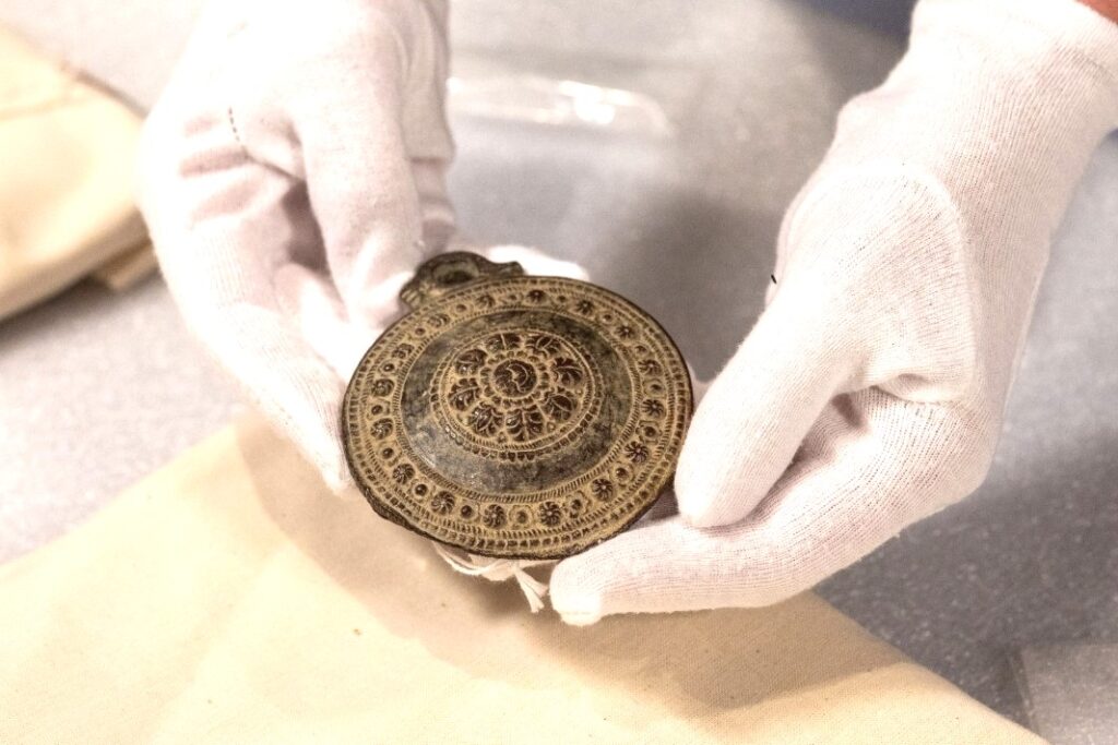 A Canadian thrift shop sold 13 medieval artefacts including rings and medallions for just £16 before experts at Simon Fraser University confirmed their historic significance.