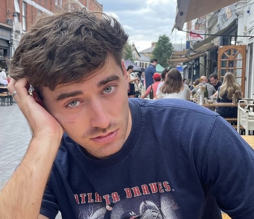 Carmie Sellitto bagged a viral £20 Too Good To Go haul from Harrods, packed with luxury leftovers including cake, tiramisu, scotch egg and a £6 juice worth around £40.